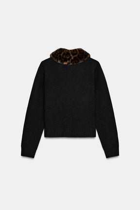 Strickjacke mit Kragen aus Kunstpelz