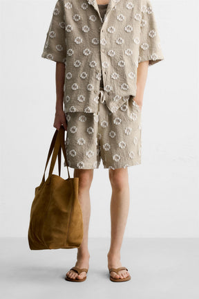 JACQUARD TEXTURED BERMUDA SHORTS - Image 2