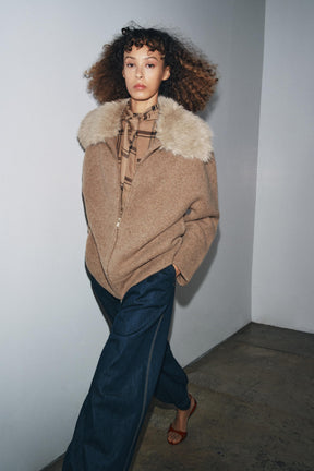 100% WOOL FAUX FUR LAPEL JACKET - Image 1