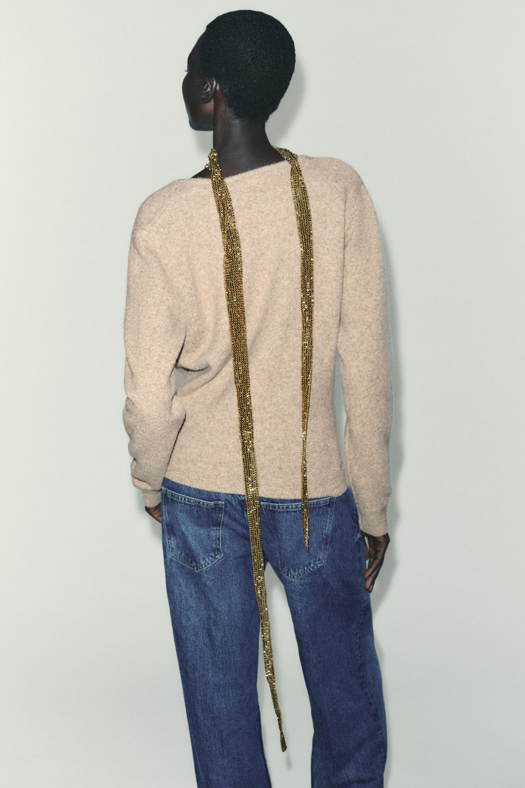 Knoten-Strickjacke