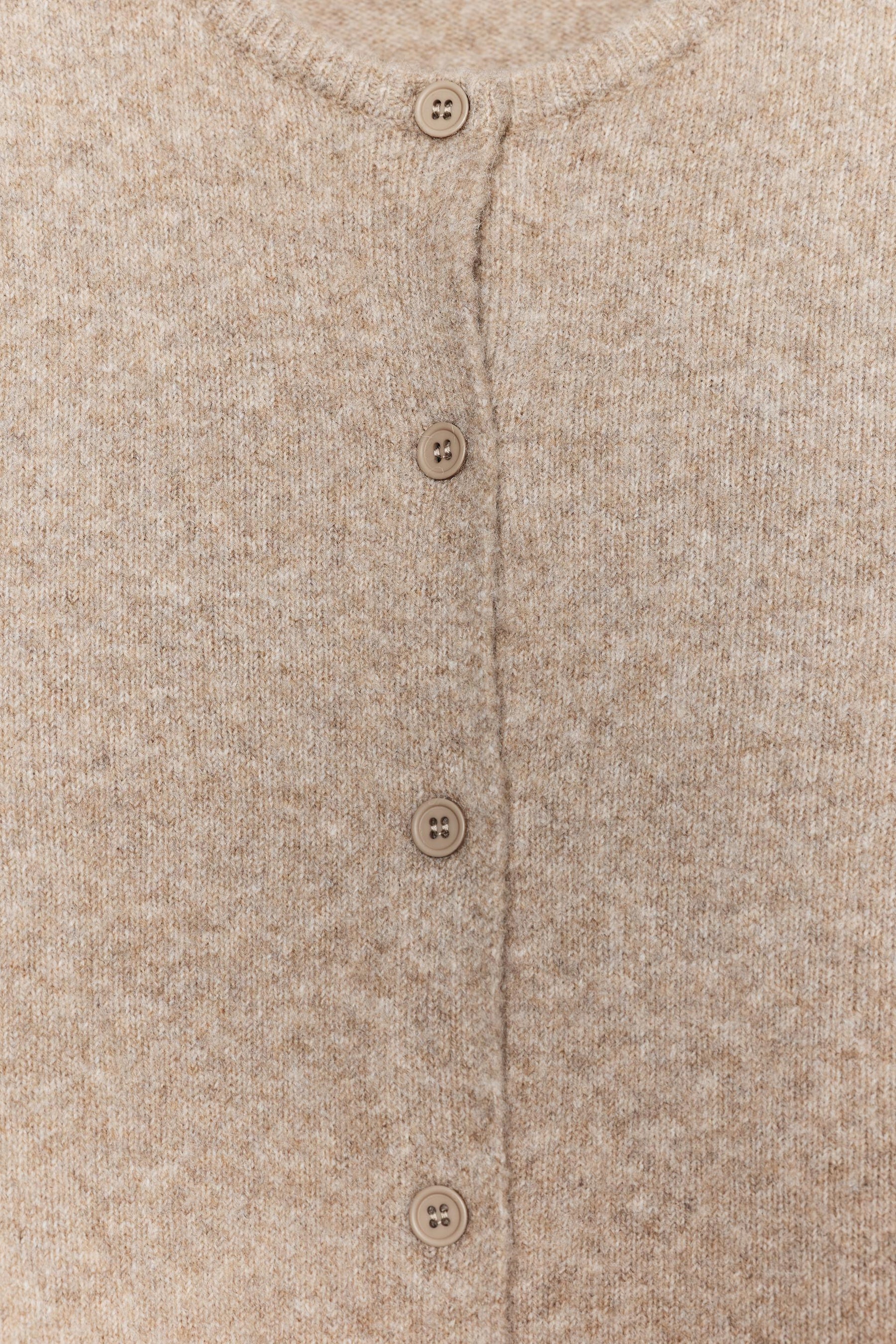 Knoten-Strickjacke