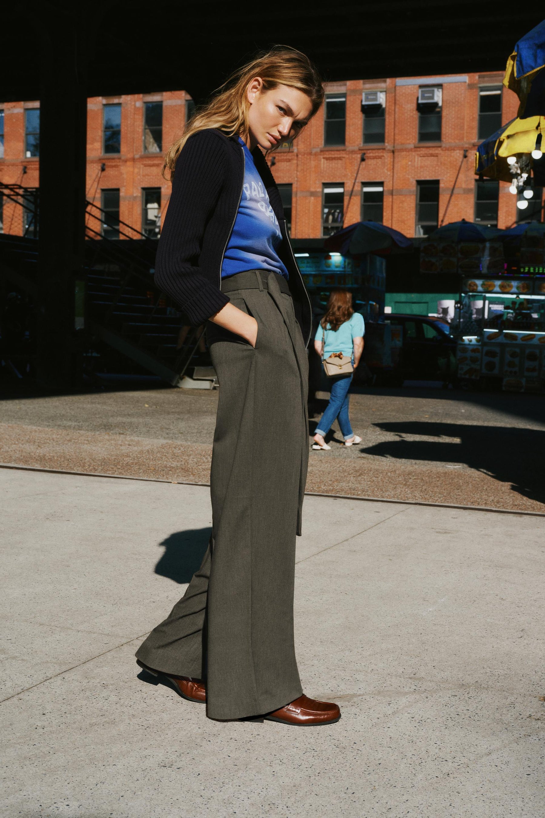 PLEATED TROUSERS WITH BELT