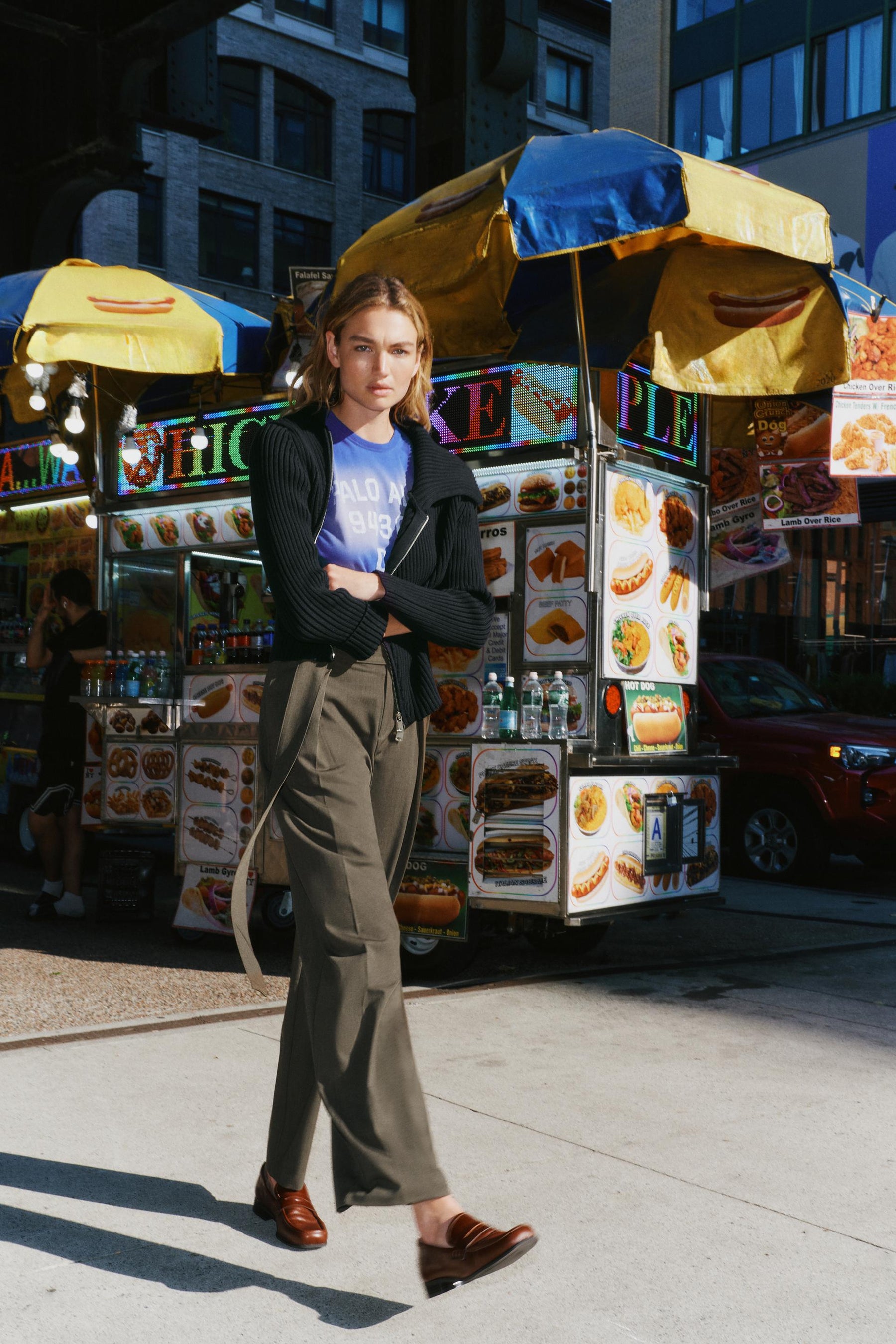 PLEATED TROUSERS WITH BELT