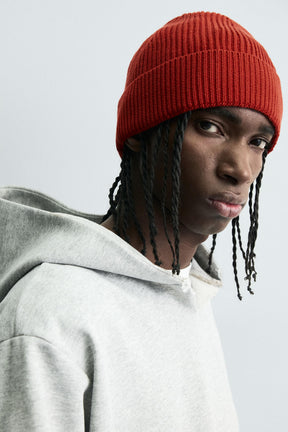 BASIC KNIT BEANIE - Image 2