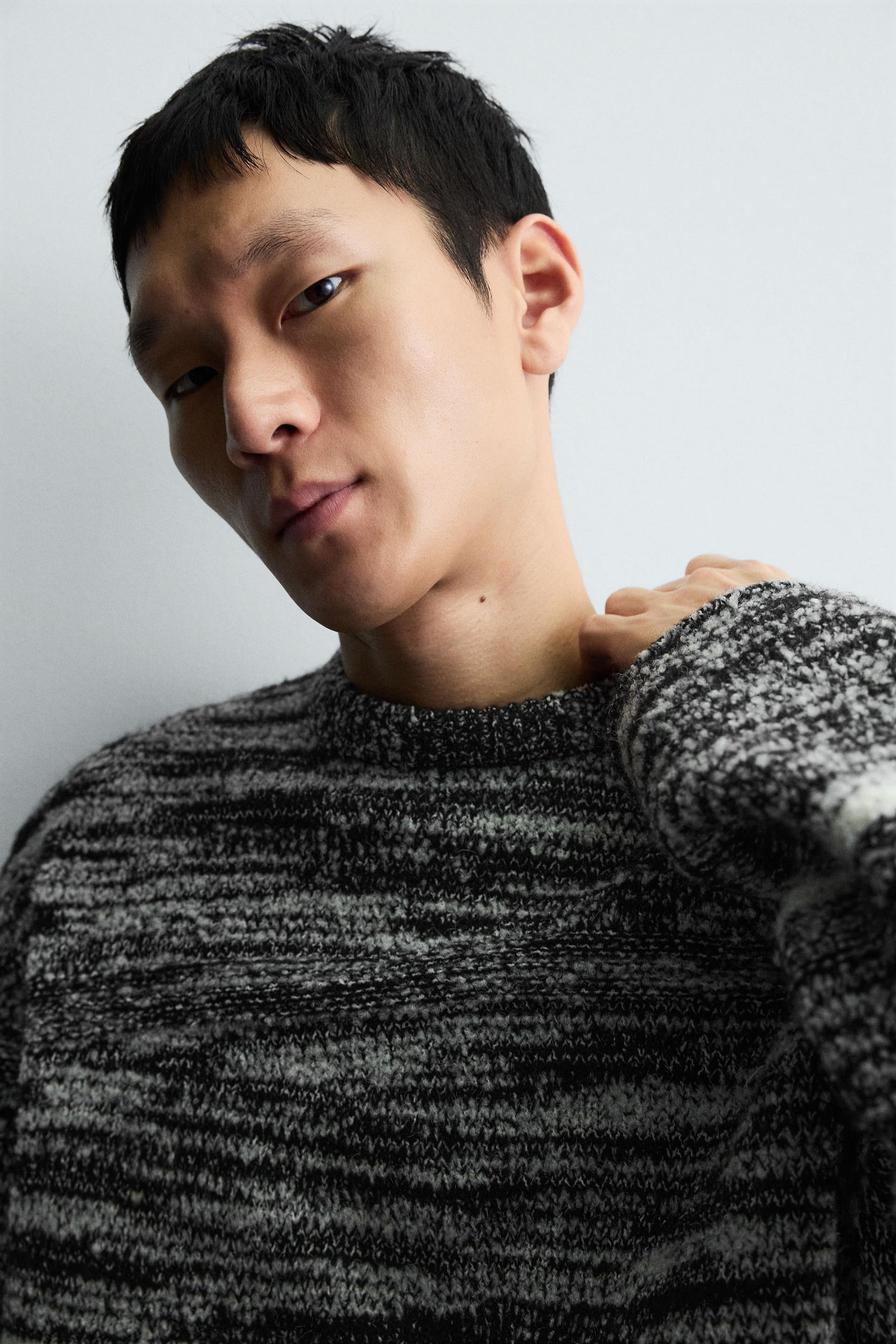 BOUCLÉ TEXTURED JUMPER - Image 5