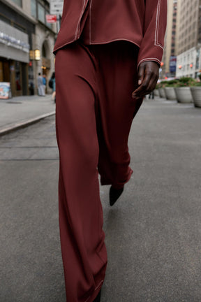 Contrast Topstitched Wide-Leg Trousers