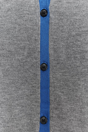 STRICKSANDGANG MIT KONTRASTIERENDEN STRICKFILMEN