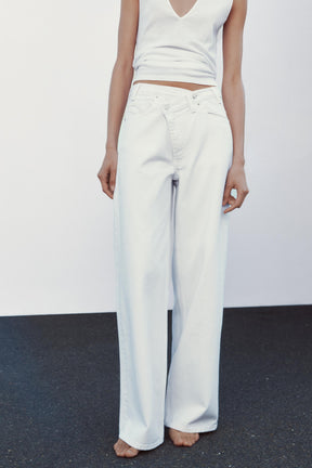 Wide-leg crossover jeans