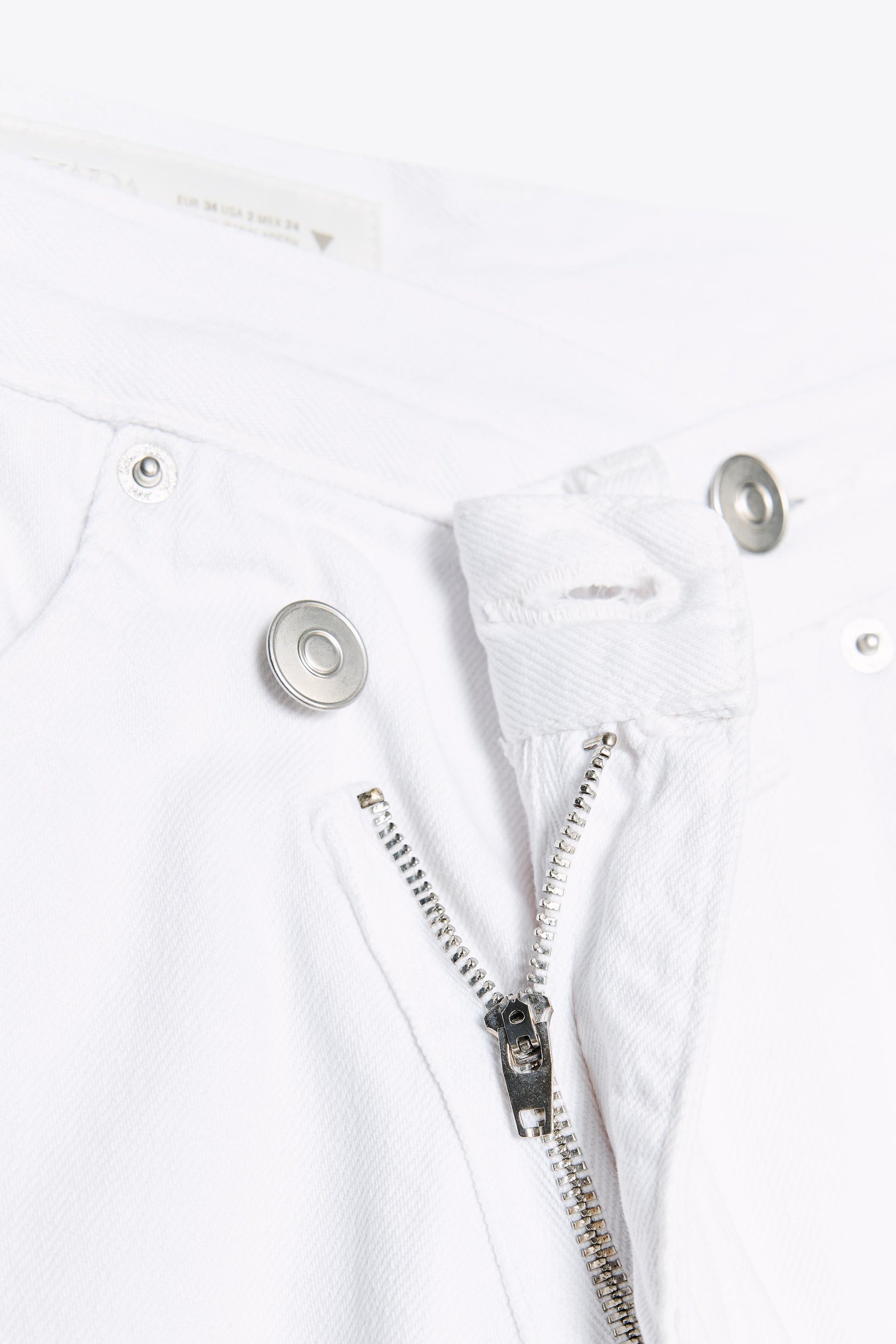 Wide-leg crossover jeans