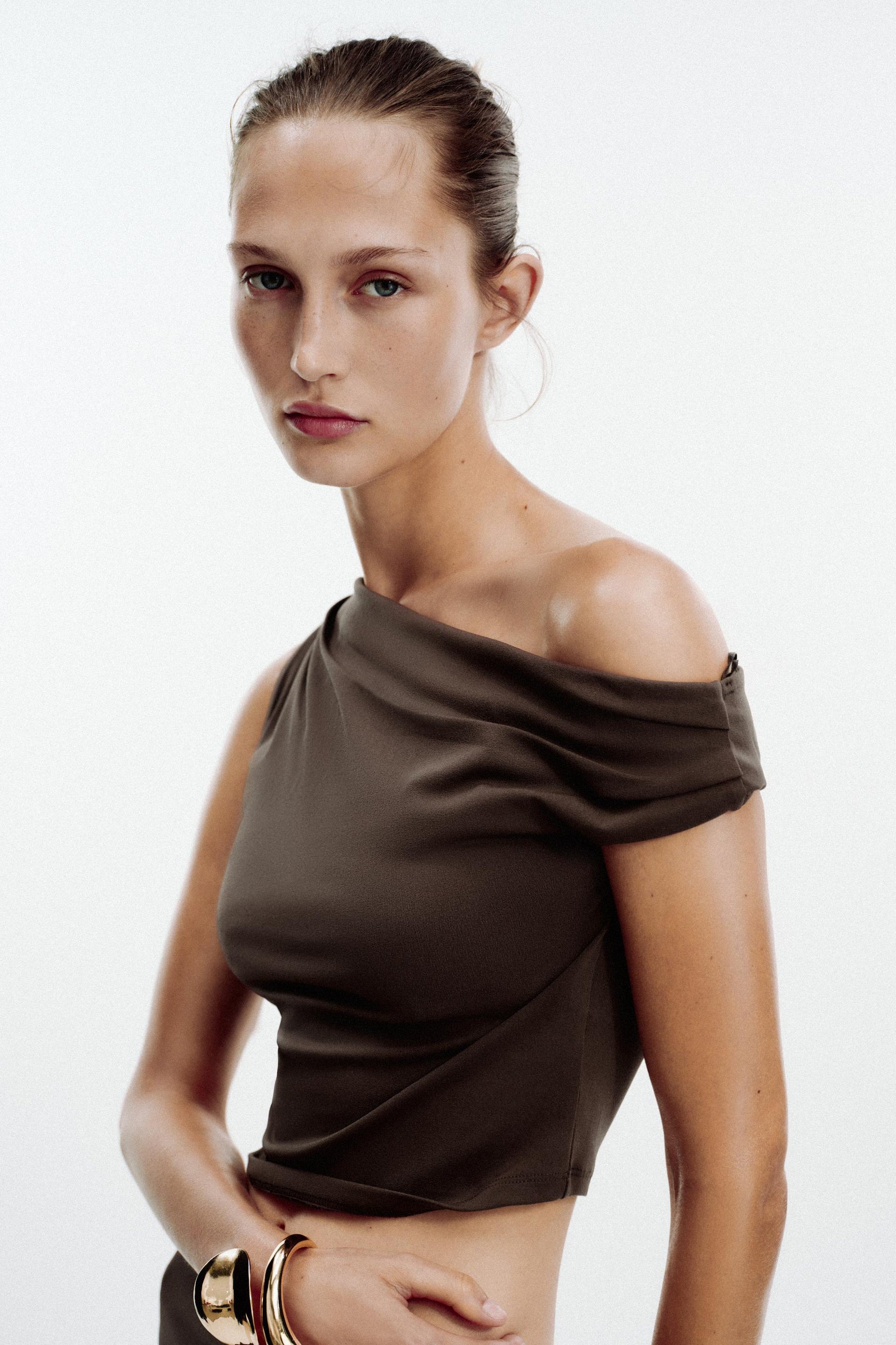 Textured Asymmetric Top