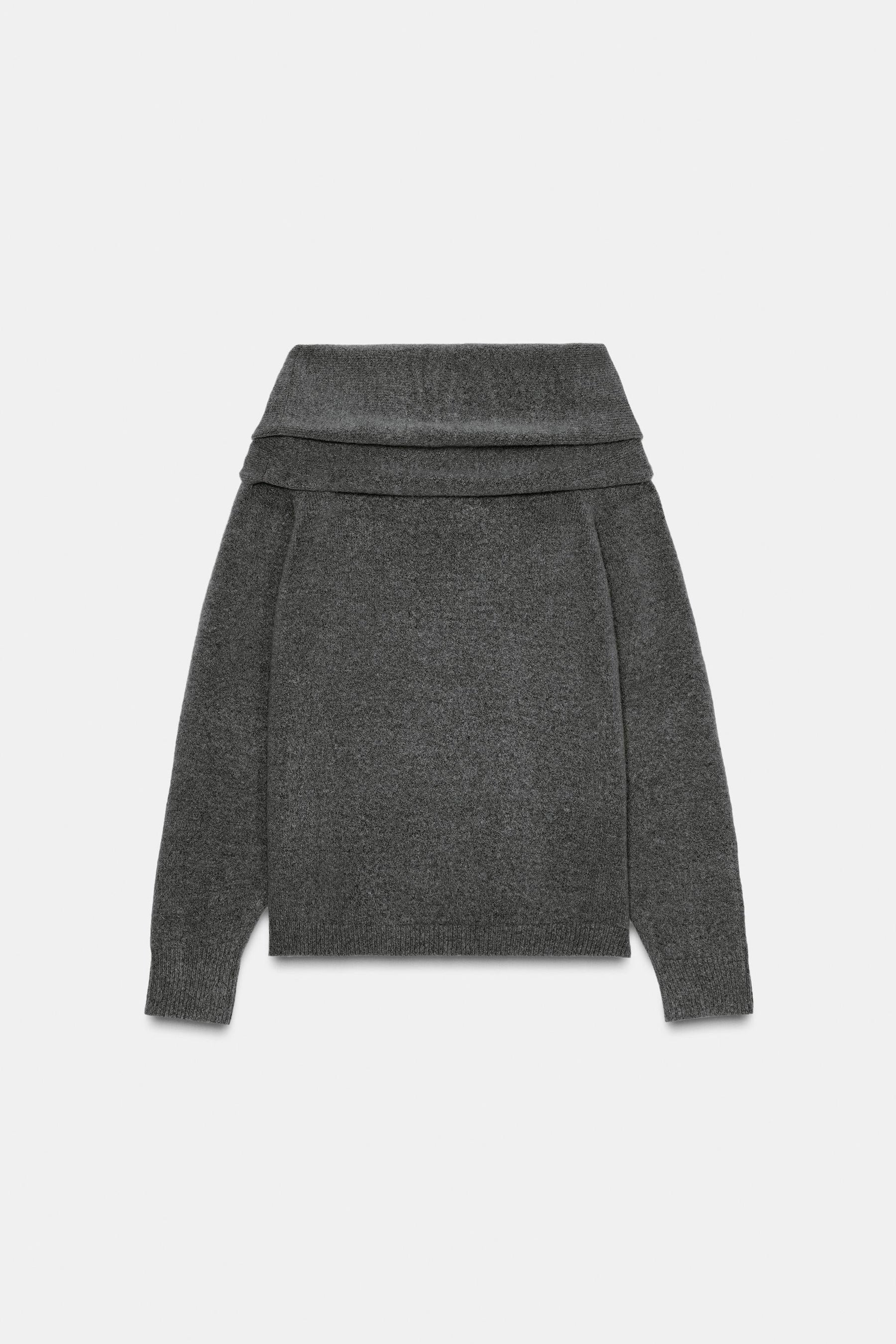 Off-the-shoulder knit jumper