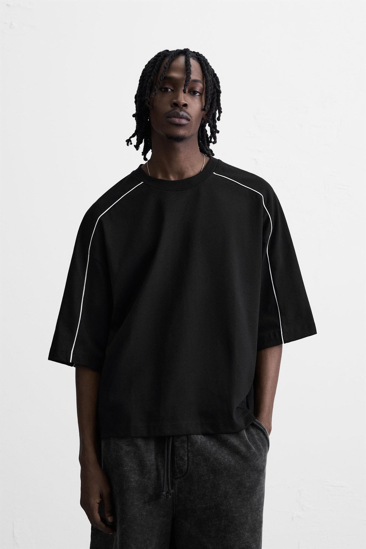 SWEATSHIRT WITH CONTRAST PIPING - Image 2