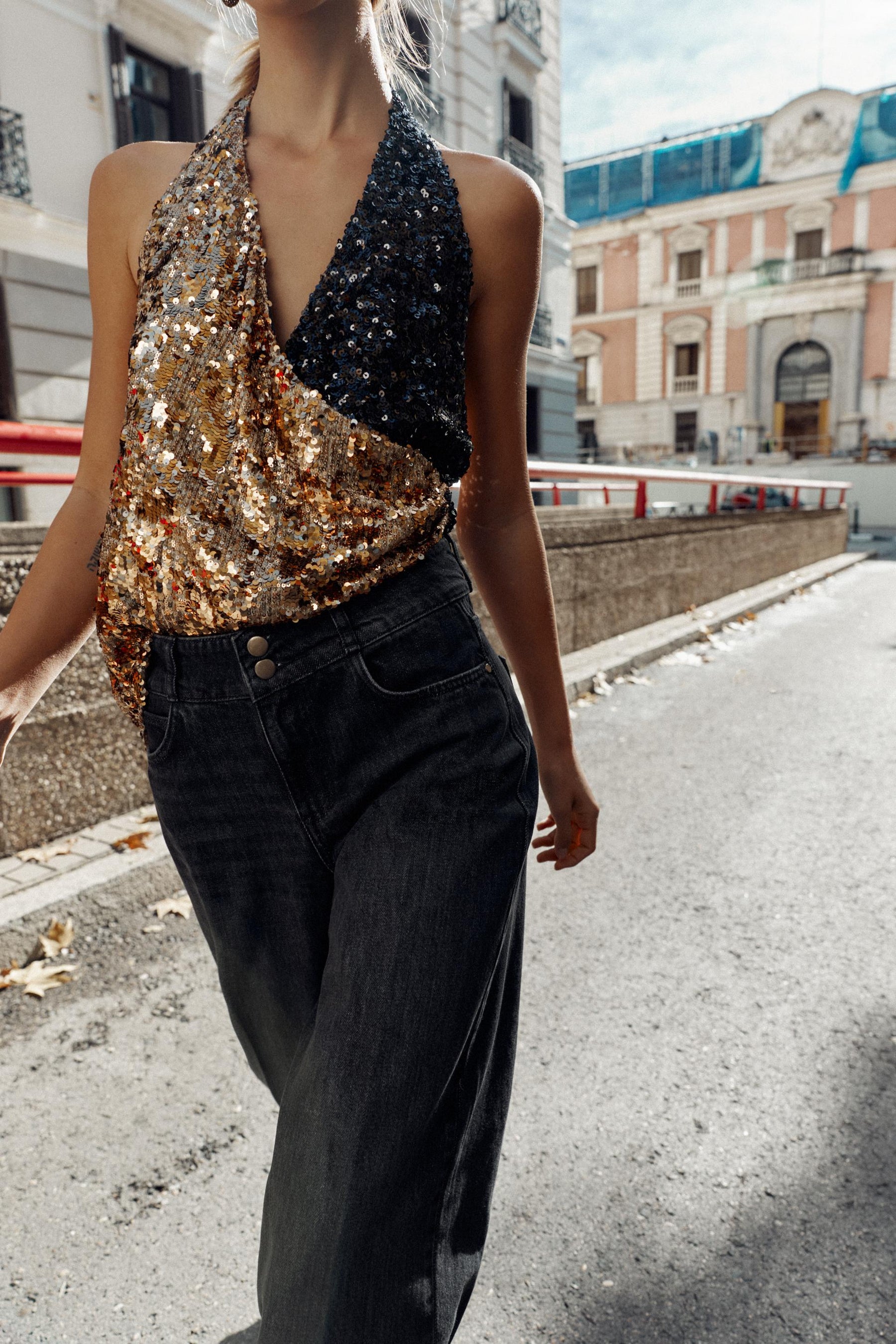 Weit geschnittene High-Waist-Jeans