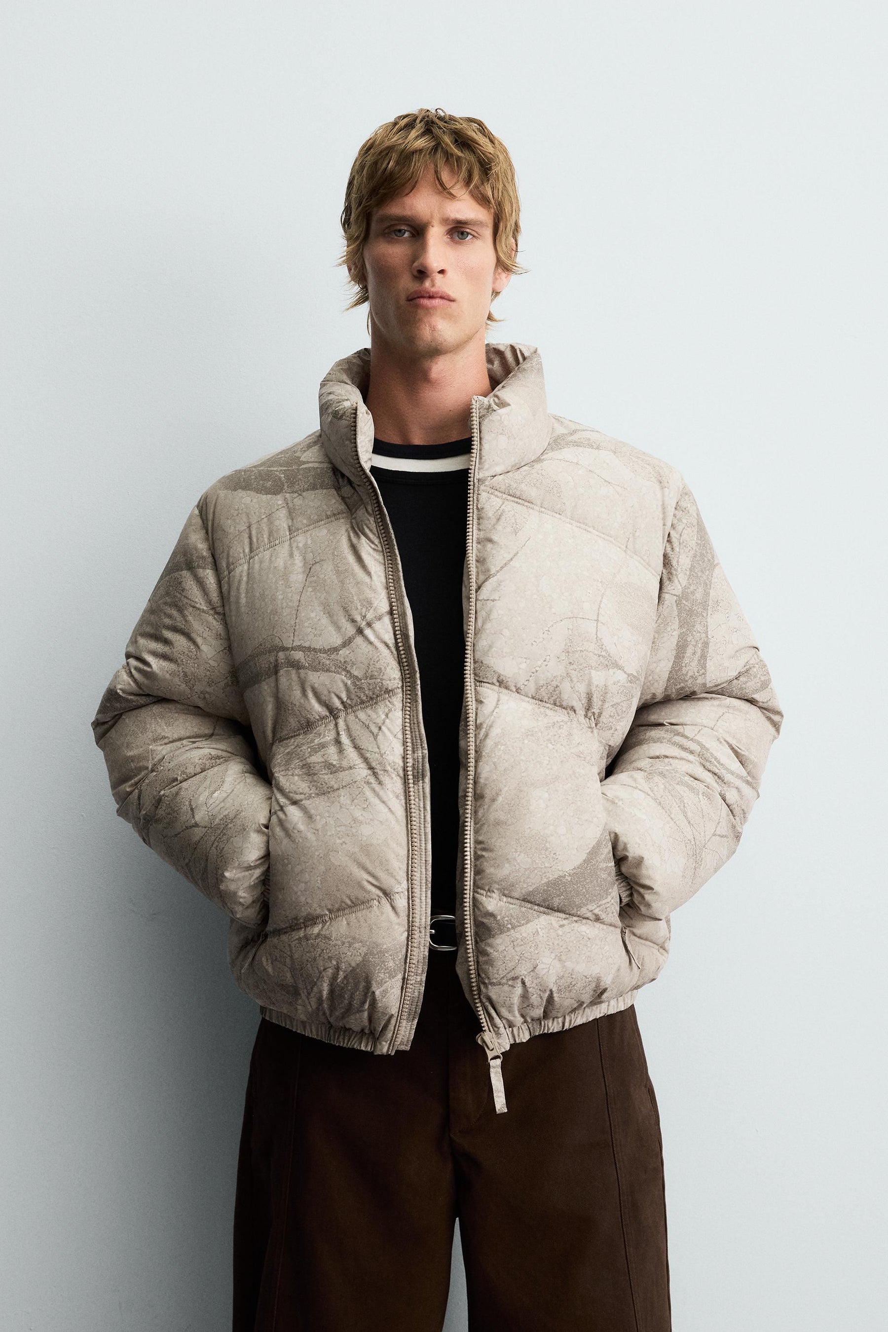 ABSTRACT PRINT PUFFER JACKET - Image 2