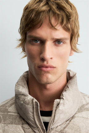 ABSTRACT PRINT PUFFER JACKET - Image 5