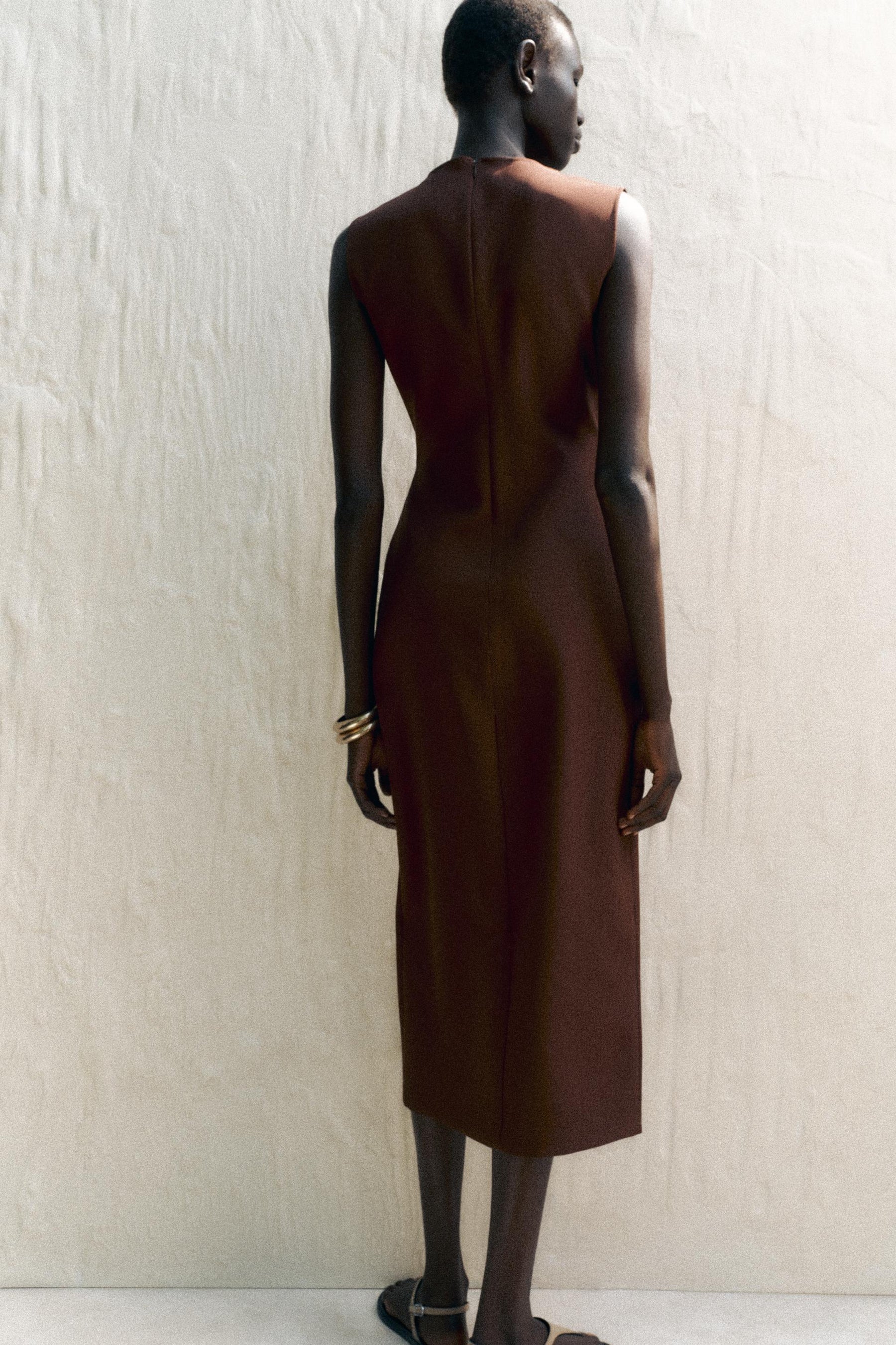 BELTED CREPE DRESS