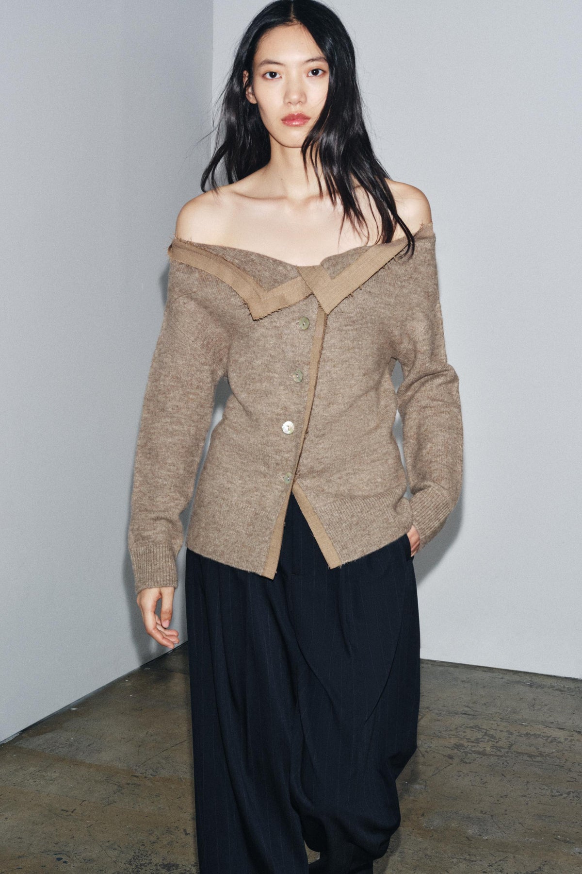 Strickjacke mit U-Boot-Ausschnitt