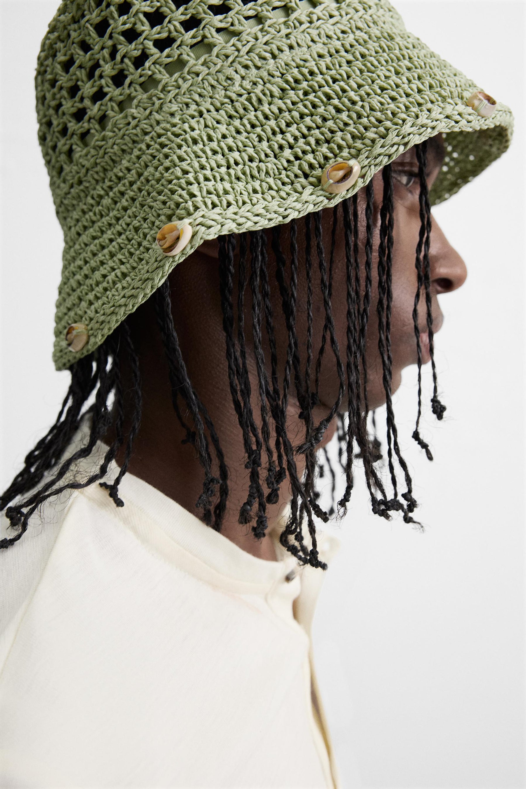 CROCHET HAT WITH SHELLS - Image 2