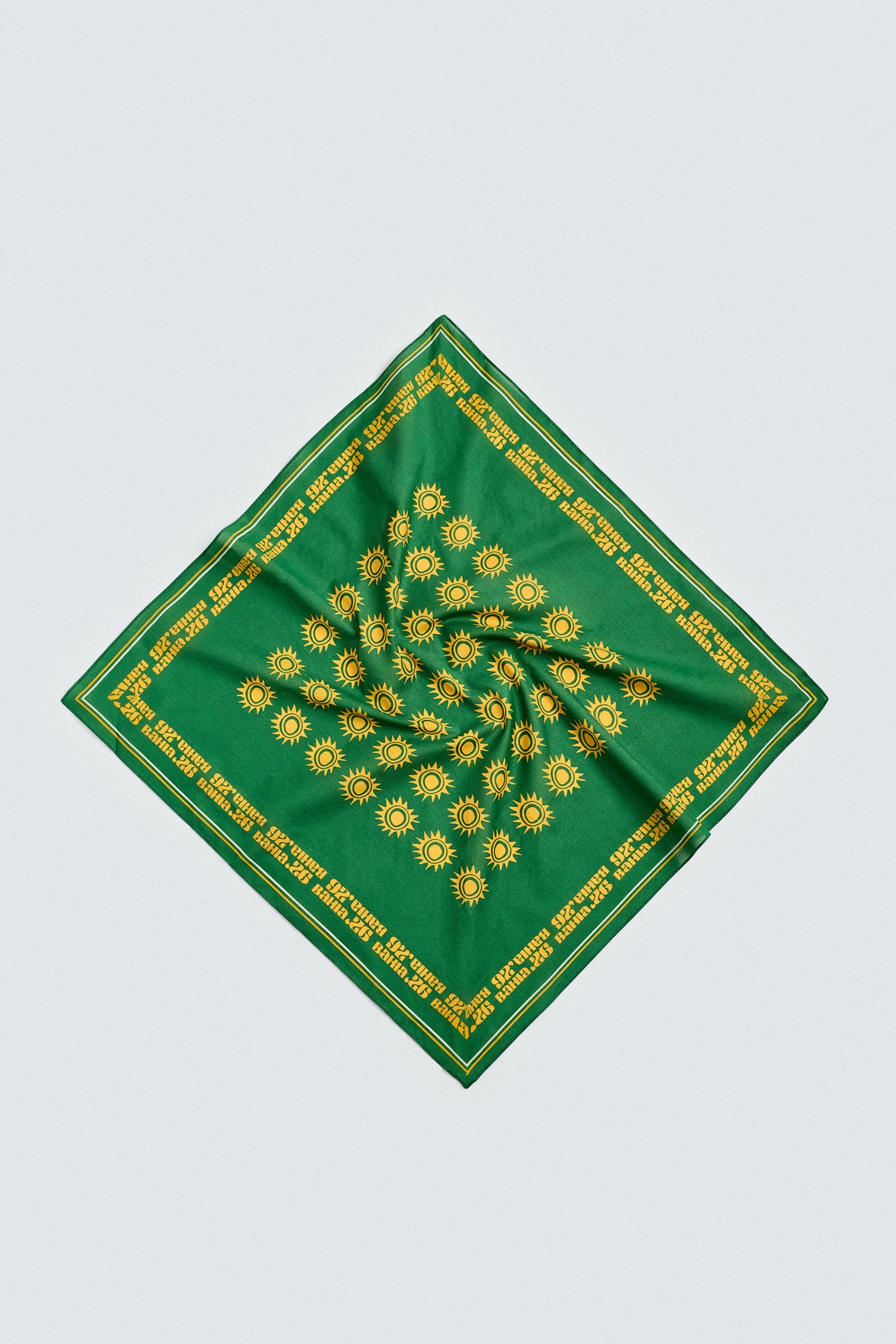 GRAPHIC PRINT BANDANA - Image 3