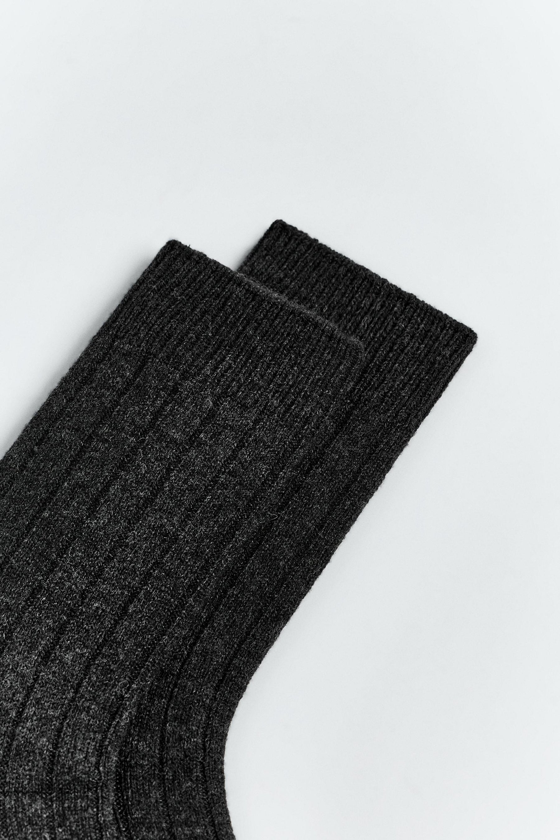 Wool Ribbed Socks