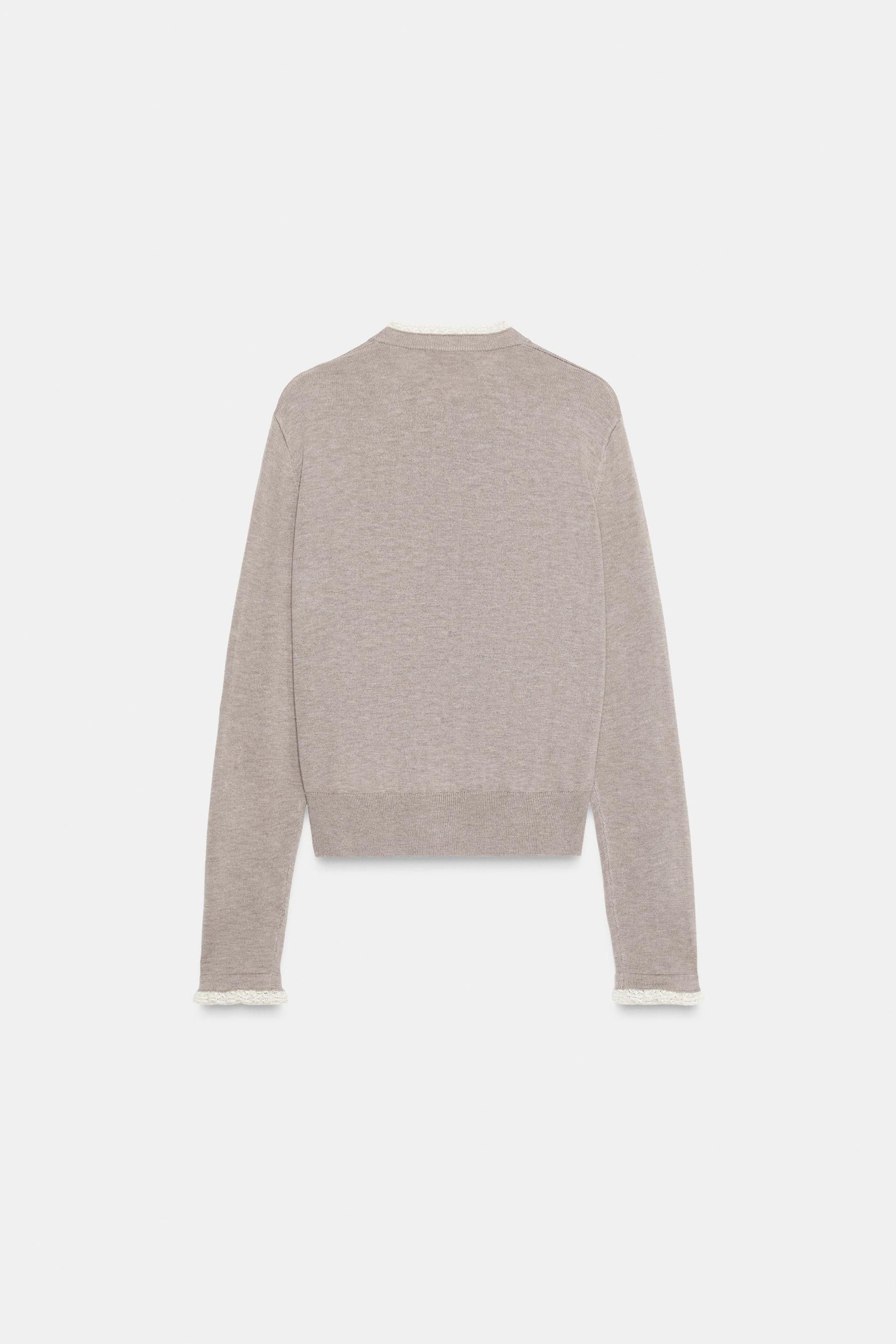 Strickjacke mit Spitzenbesatz