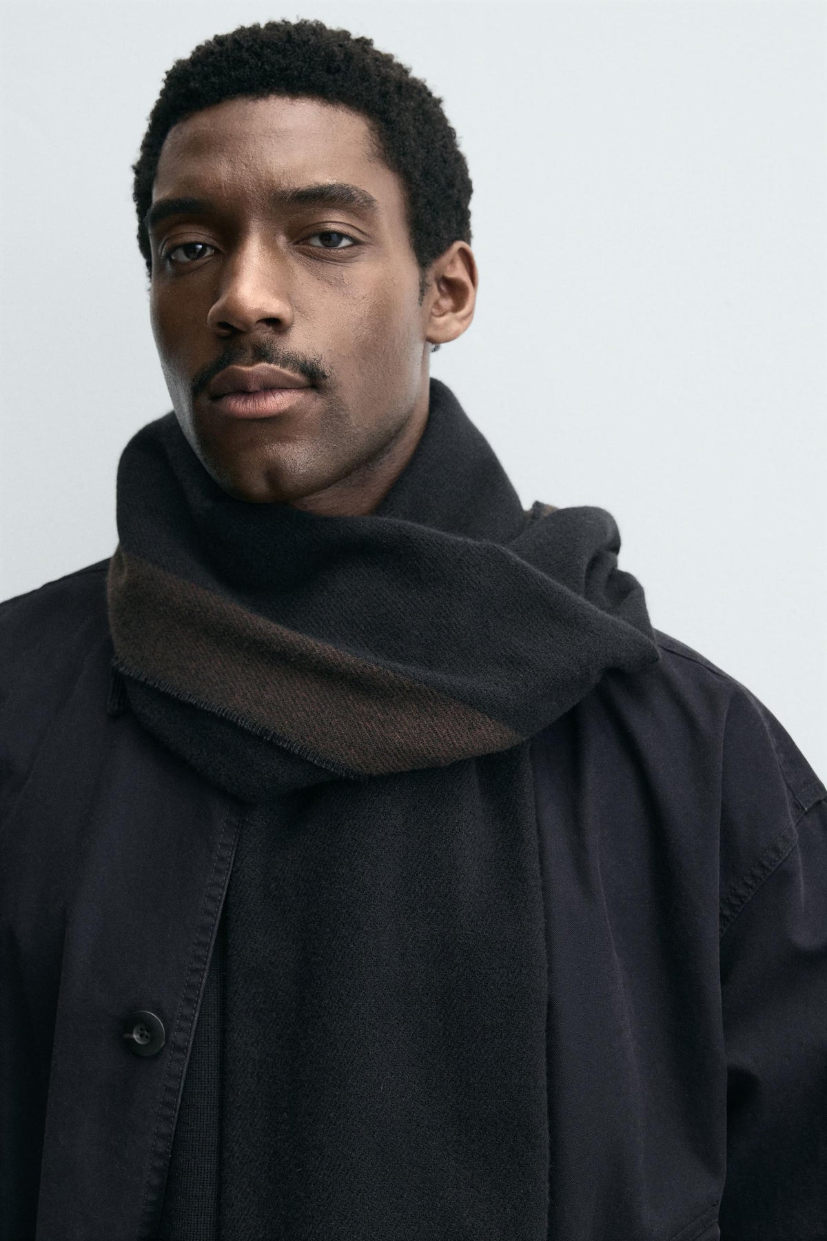 CONTRAST FINISH SCARF - Image 2