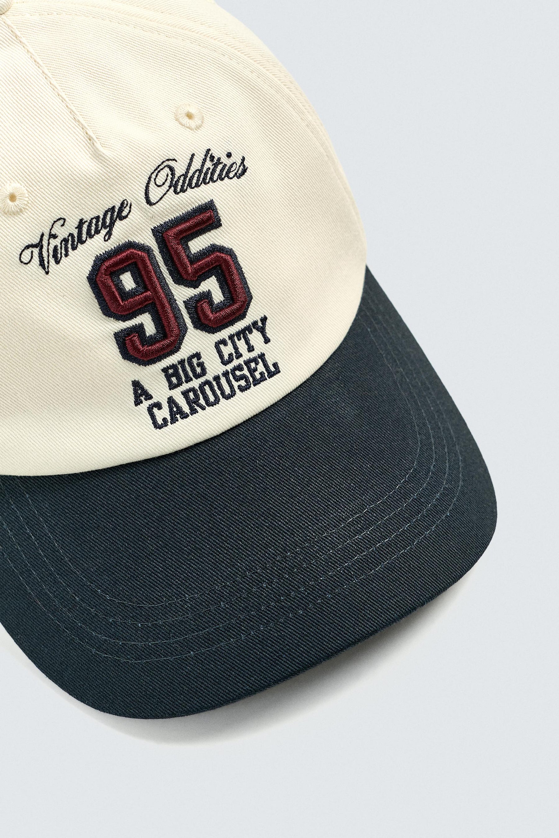 CONTRAST EMBROIDERY CAP - Image 3