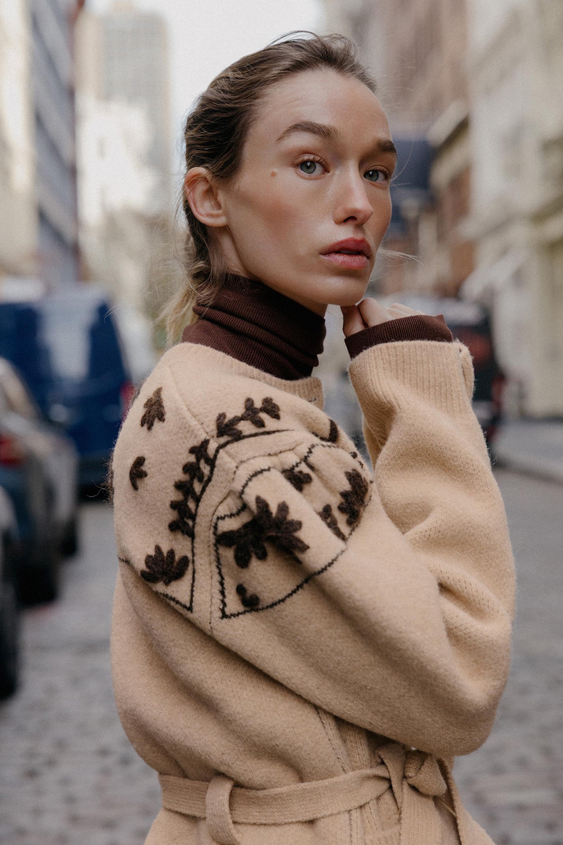 Bestickter Woll-Alpaka-Cardigan