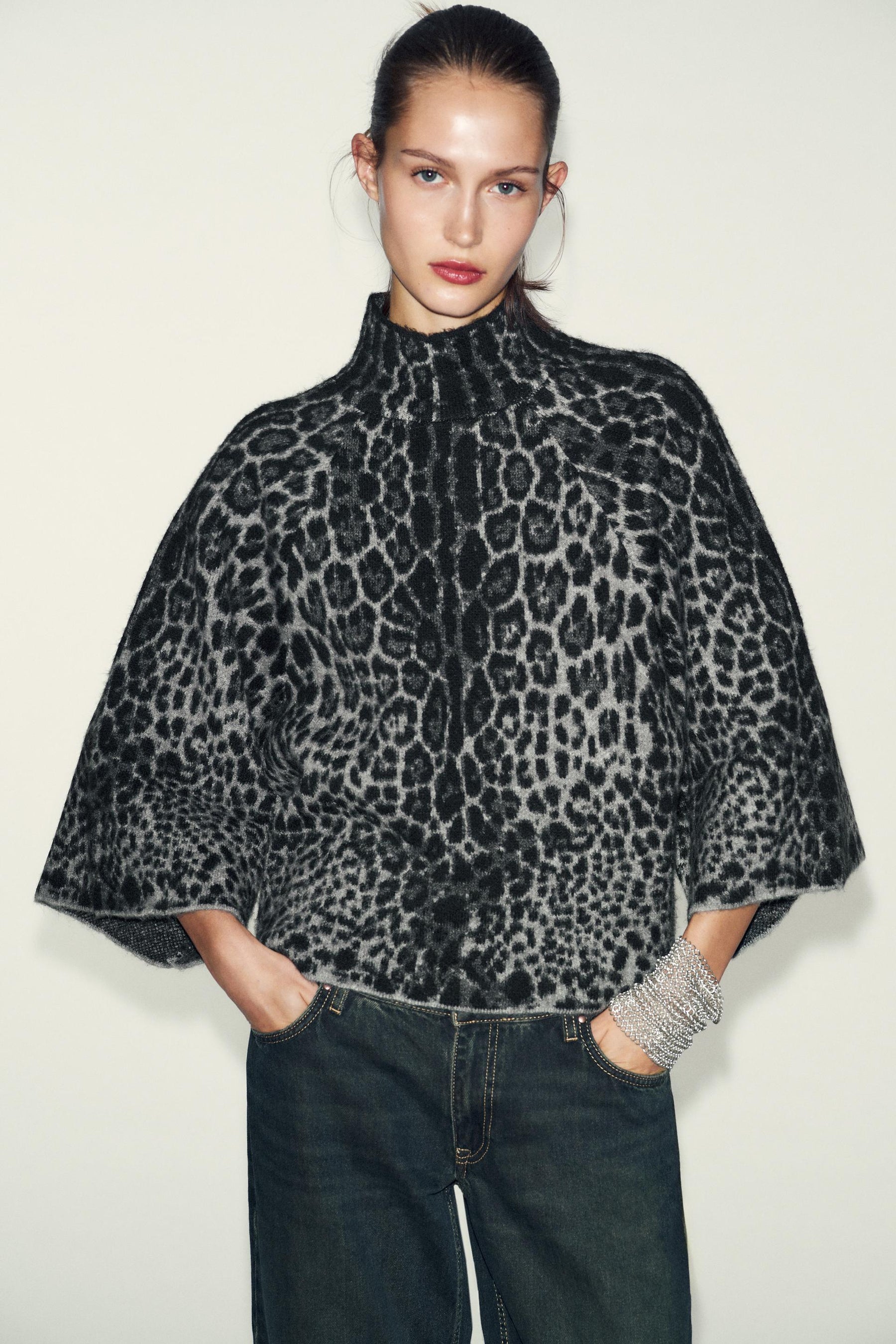 KNIT JUMPER WITH WIDE