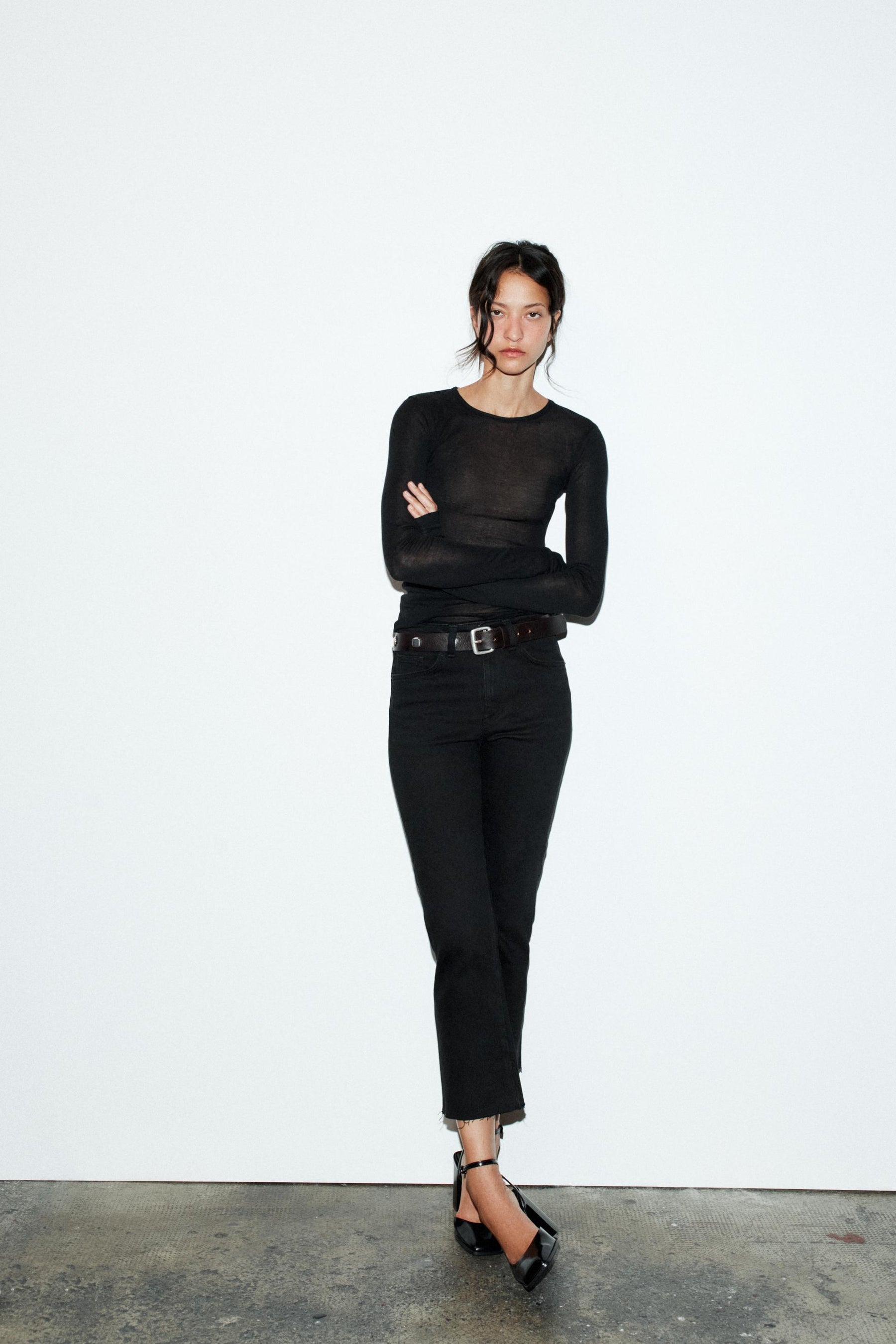 Cropped Flare High-Waist Jeans