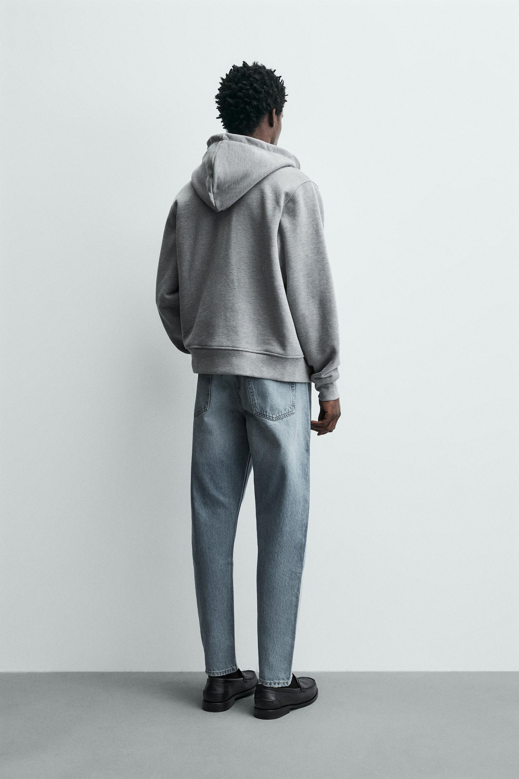 Schmal zulaufende Jeans