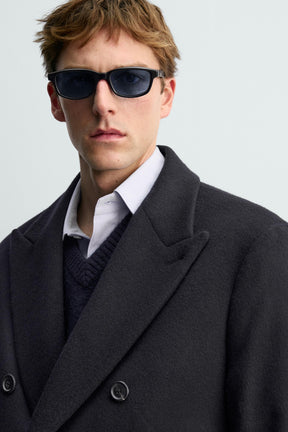 Zweireihiger Wollmantel