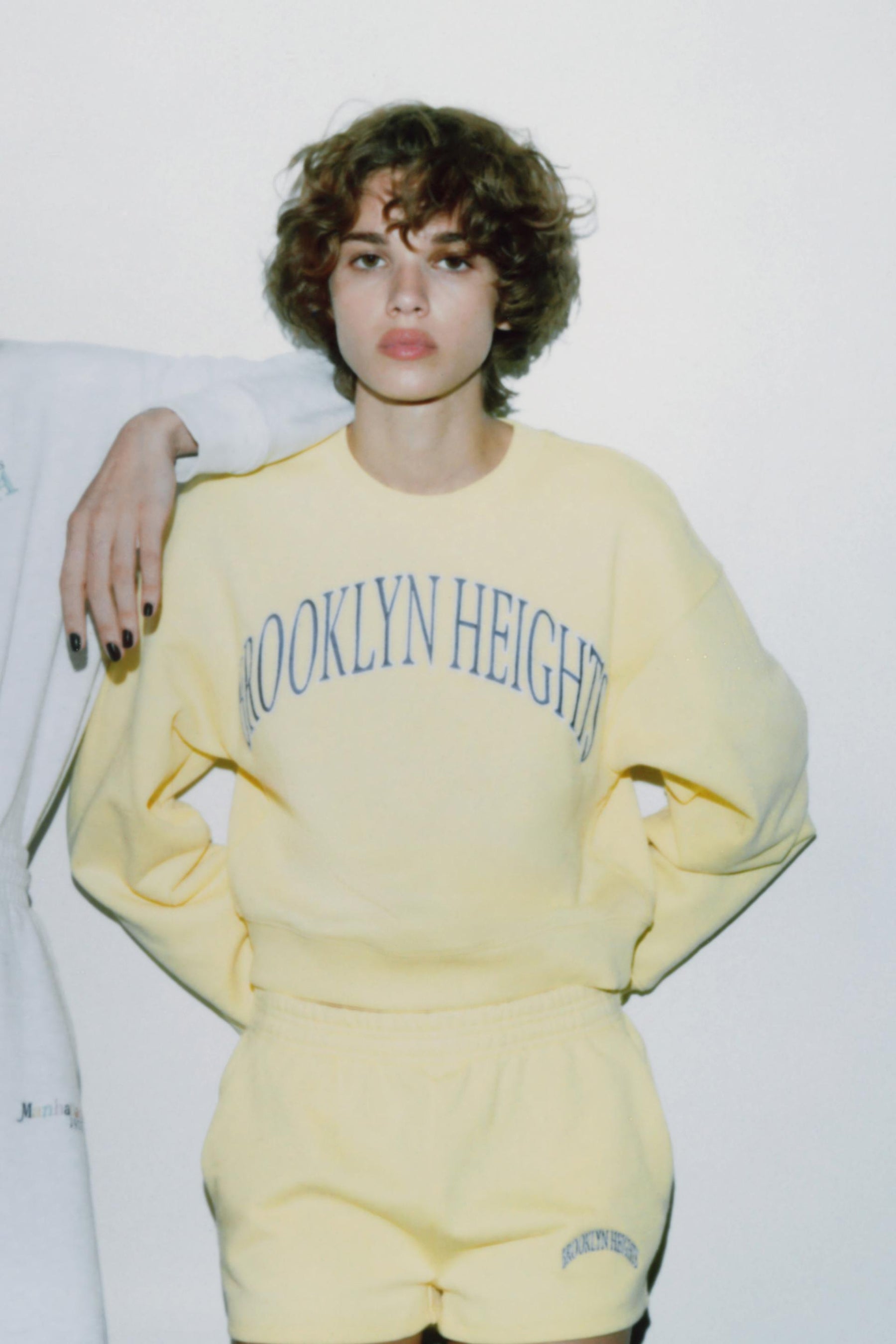 EMBROIDERED PLUSH SWEATSHIRT