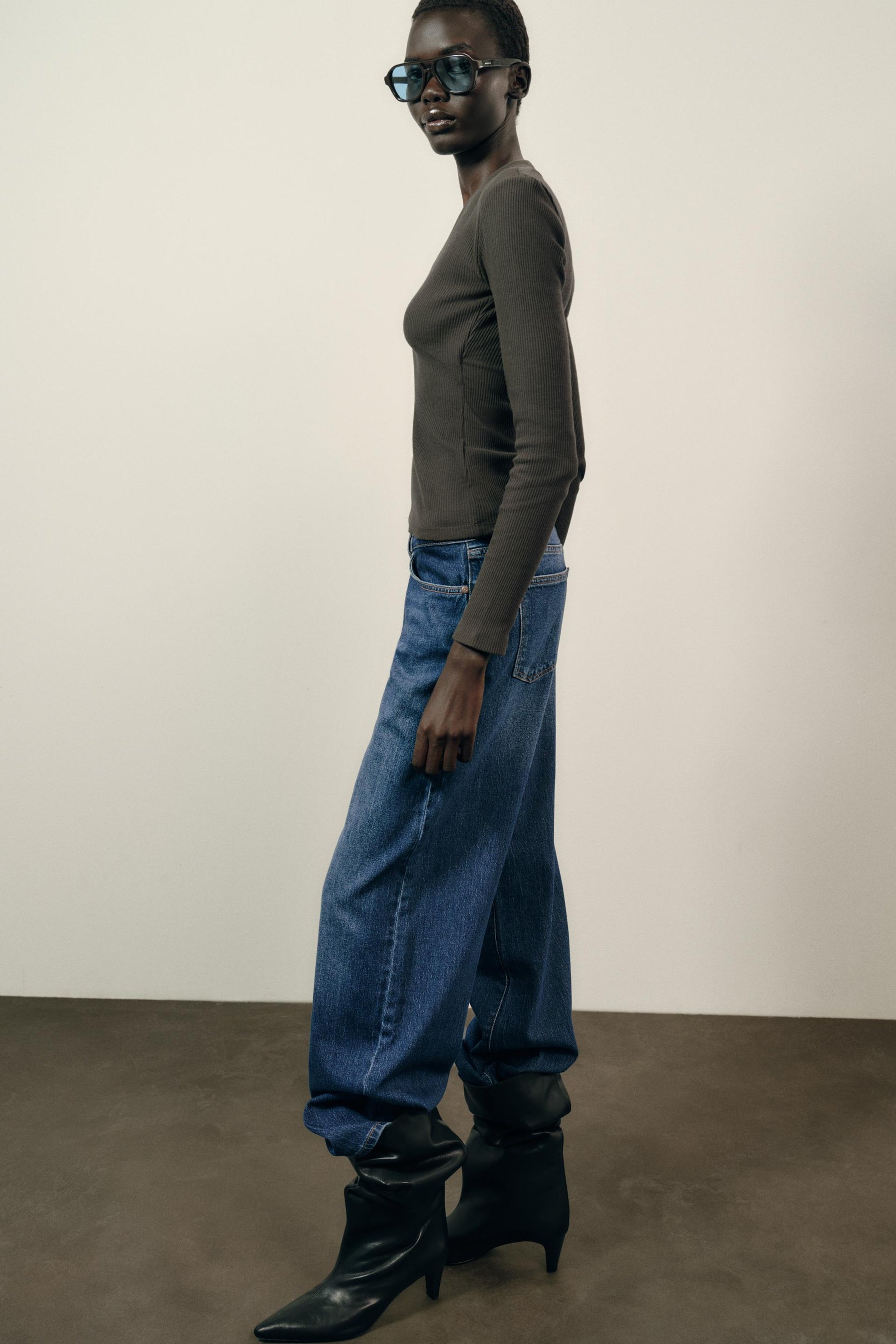 Rib V-Neck Top