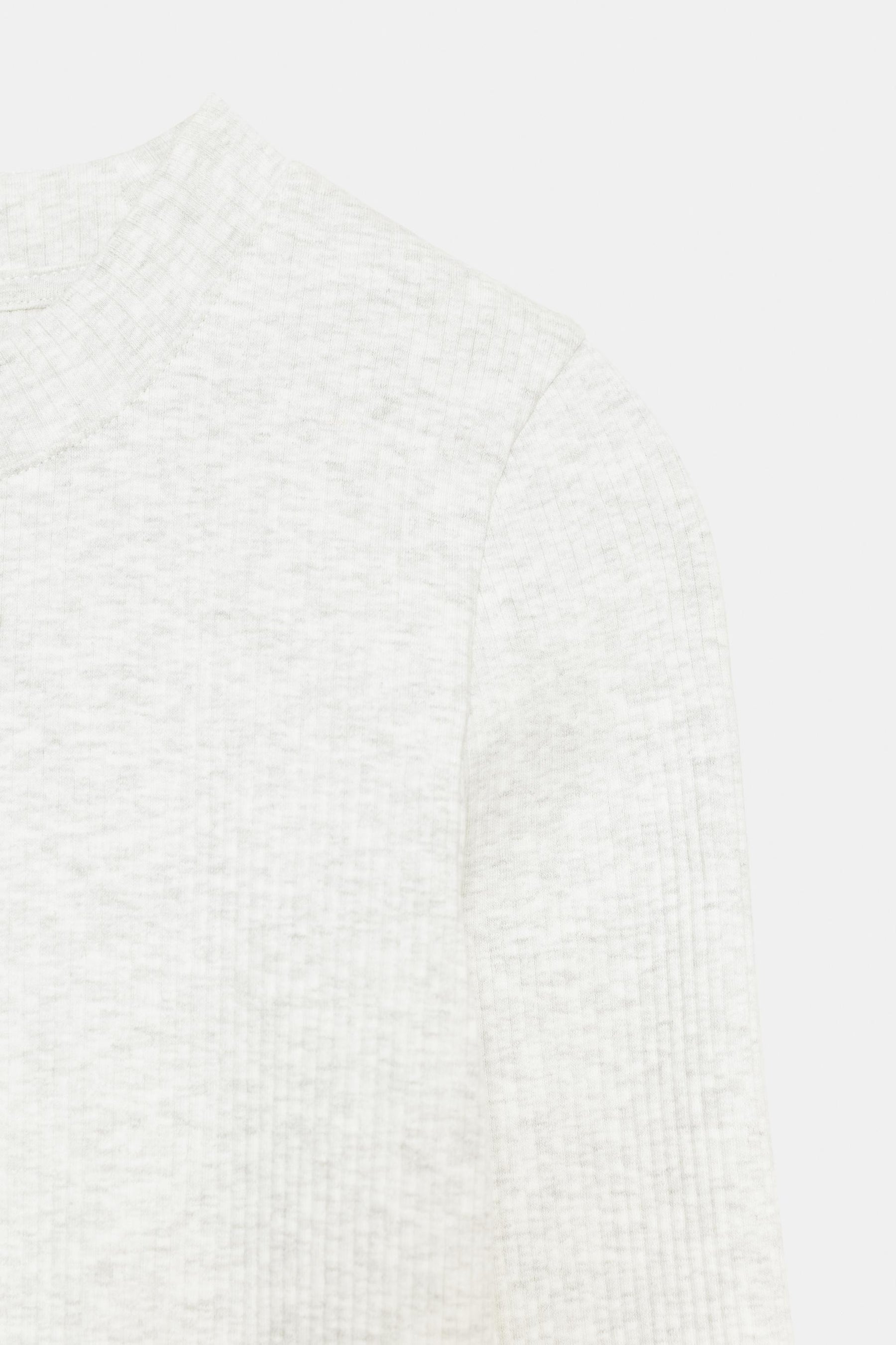 RIBBED T-SHIRT