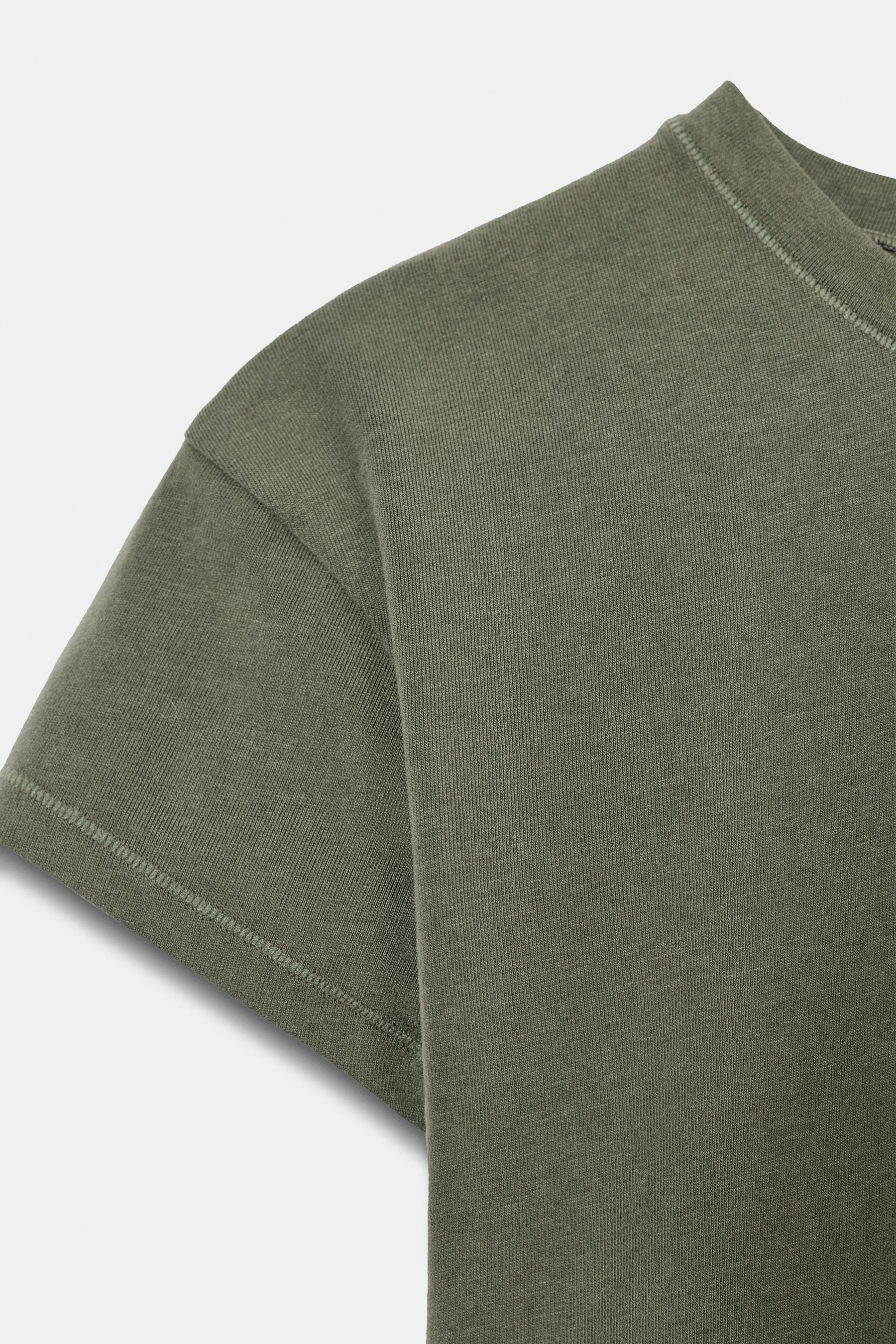 SLIM FIT T-SHIRT
