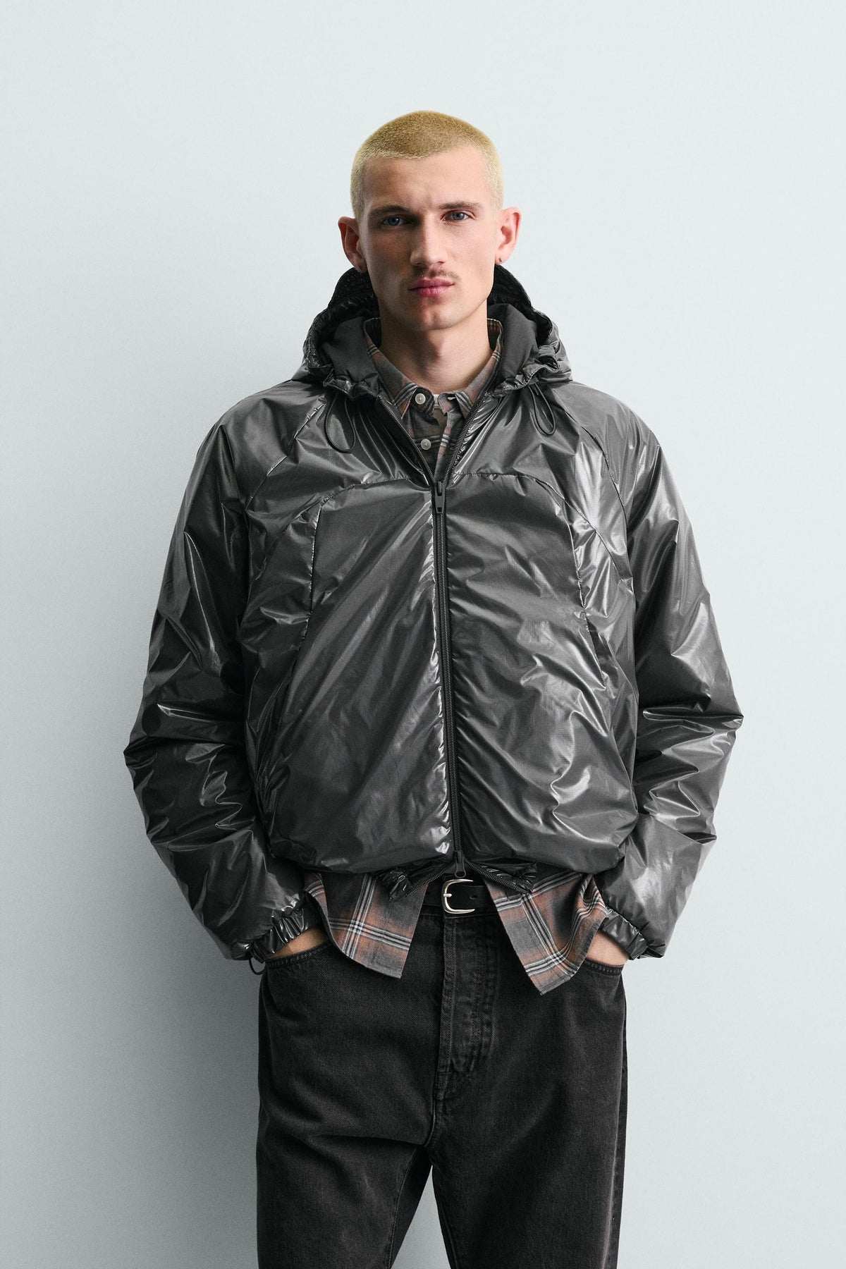 Glitzernde Steppjacke