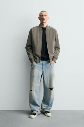 Funktionelle Bomberjacke