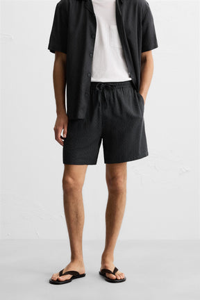 GEOMETRIC JACQUARD BERMUDA SHORTS - Image 2