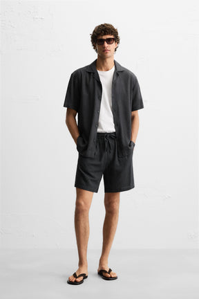 GEOMETRIC JACQUARD BERMUDA SHORTS - Image 1