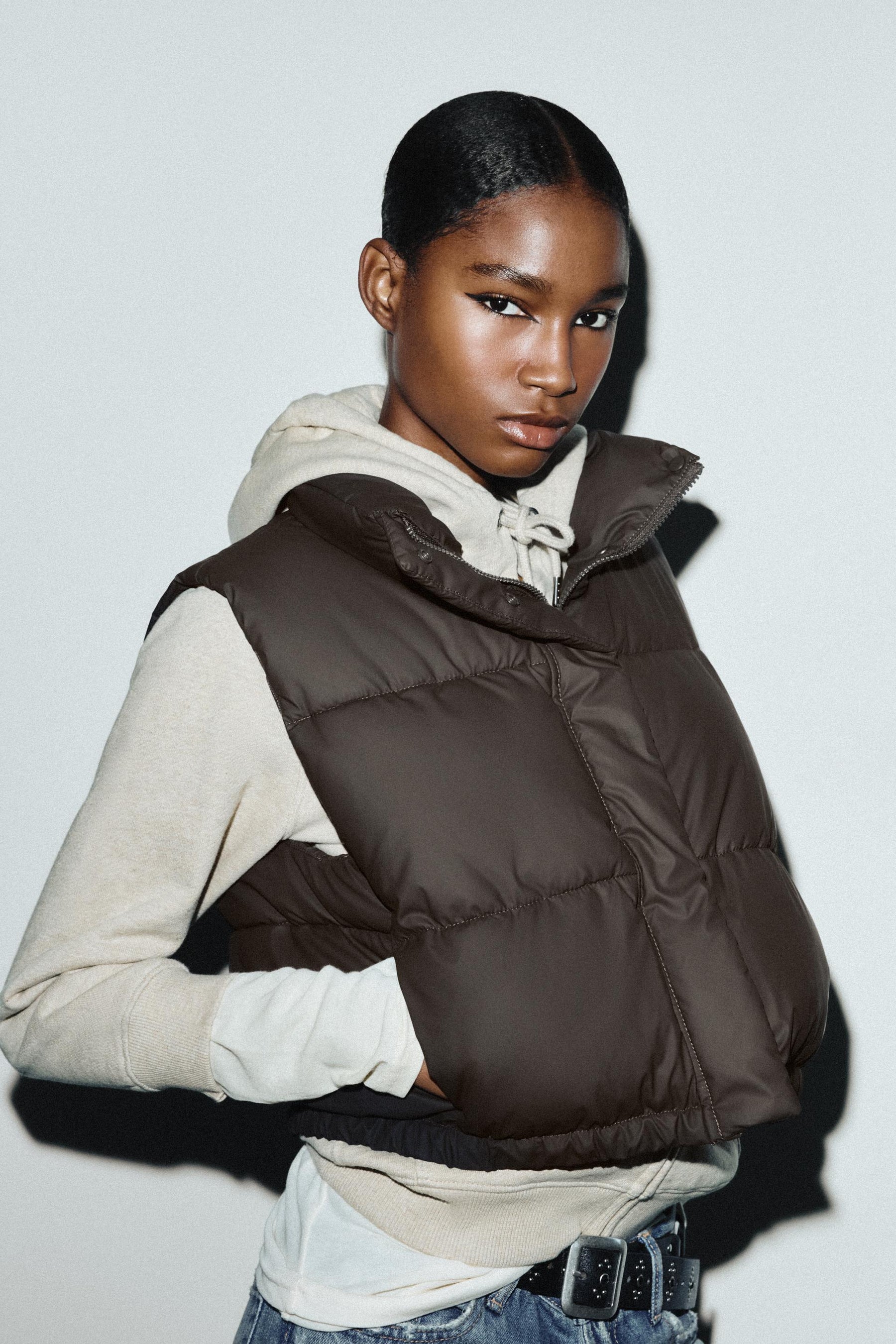 RUBBERISED PADDED GILET - Image 3