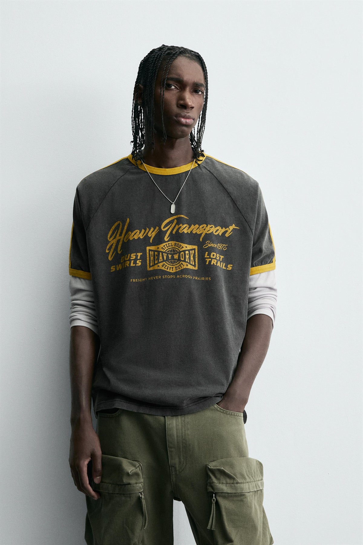 RIB T-SHIRT WITH CONTRAST SLOGAN - Image 2