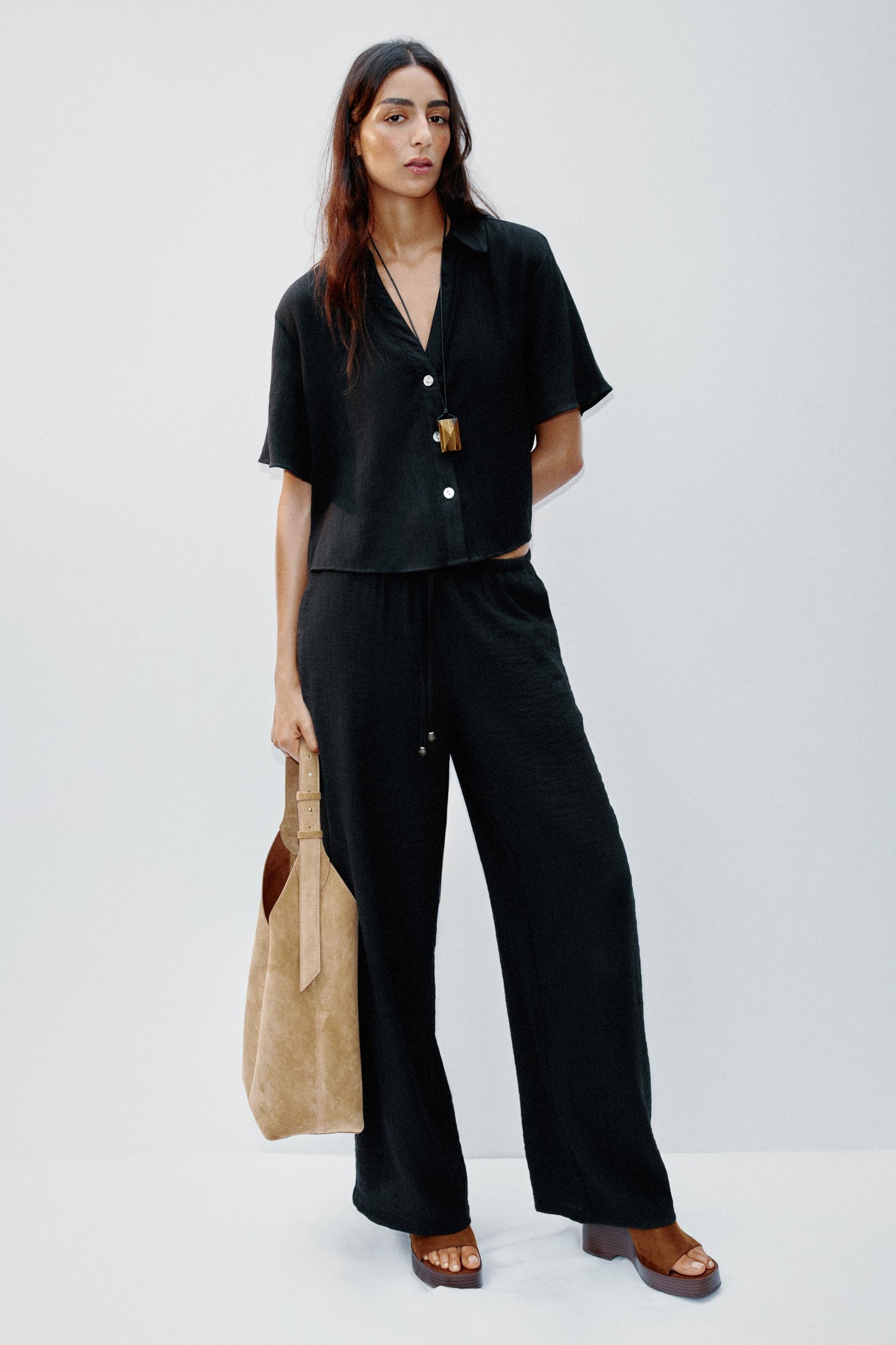 Wide-Leg Elastic Waistband Trousers
