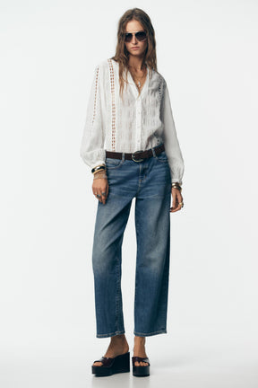 Bluse mit Spitzenbesatz