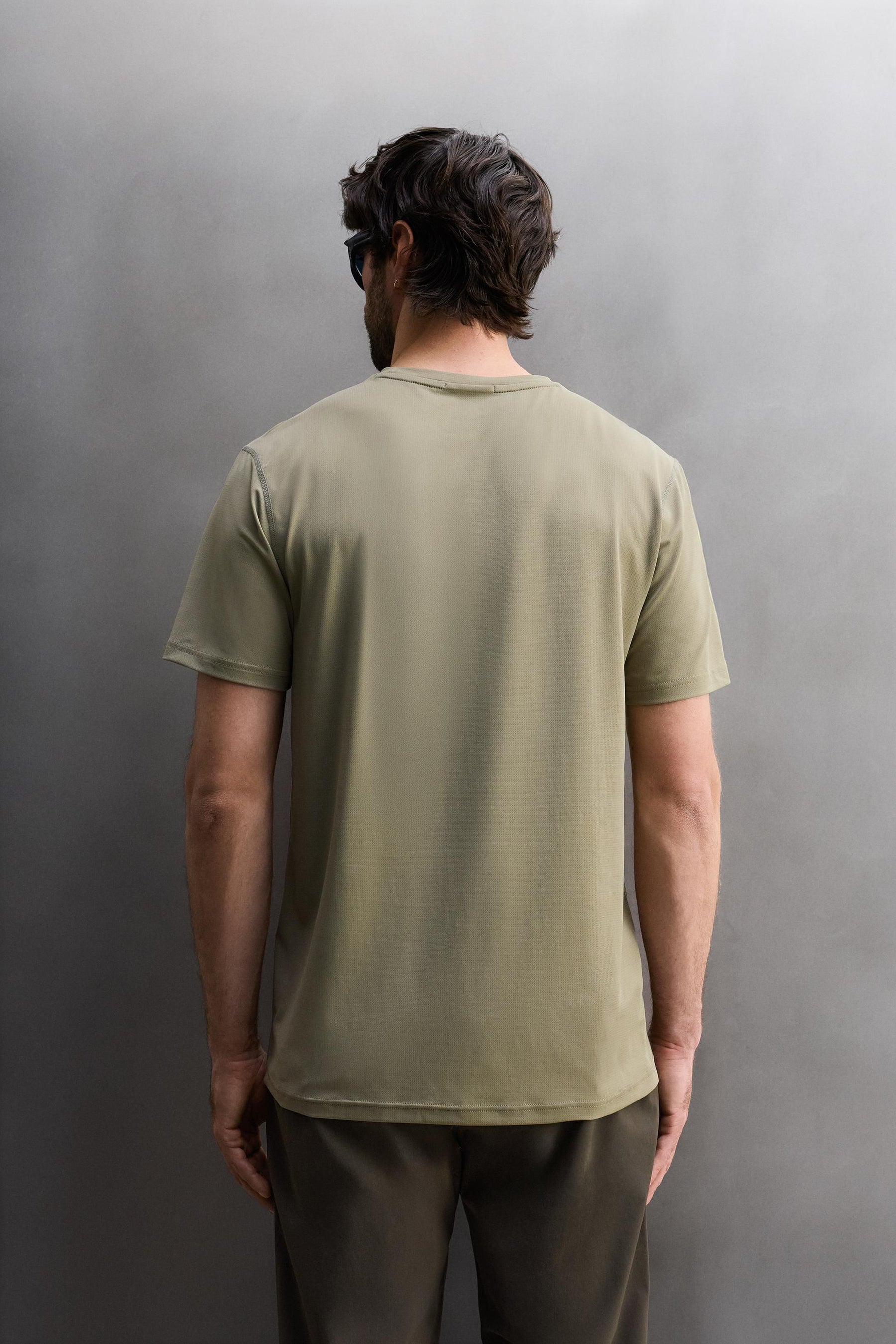 BASIC TECHNICAL T-SHIRT - Image 3