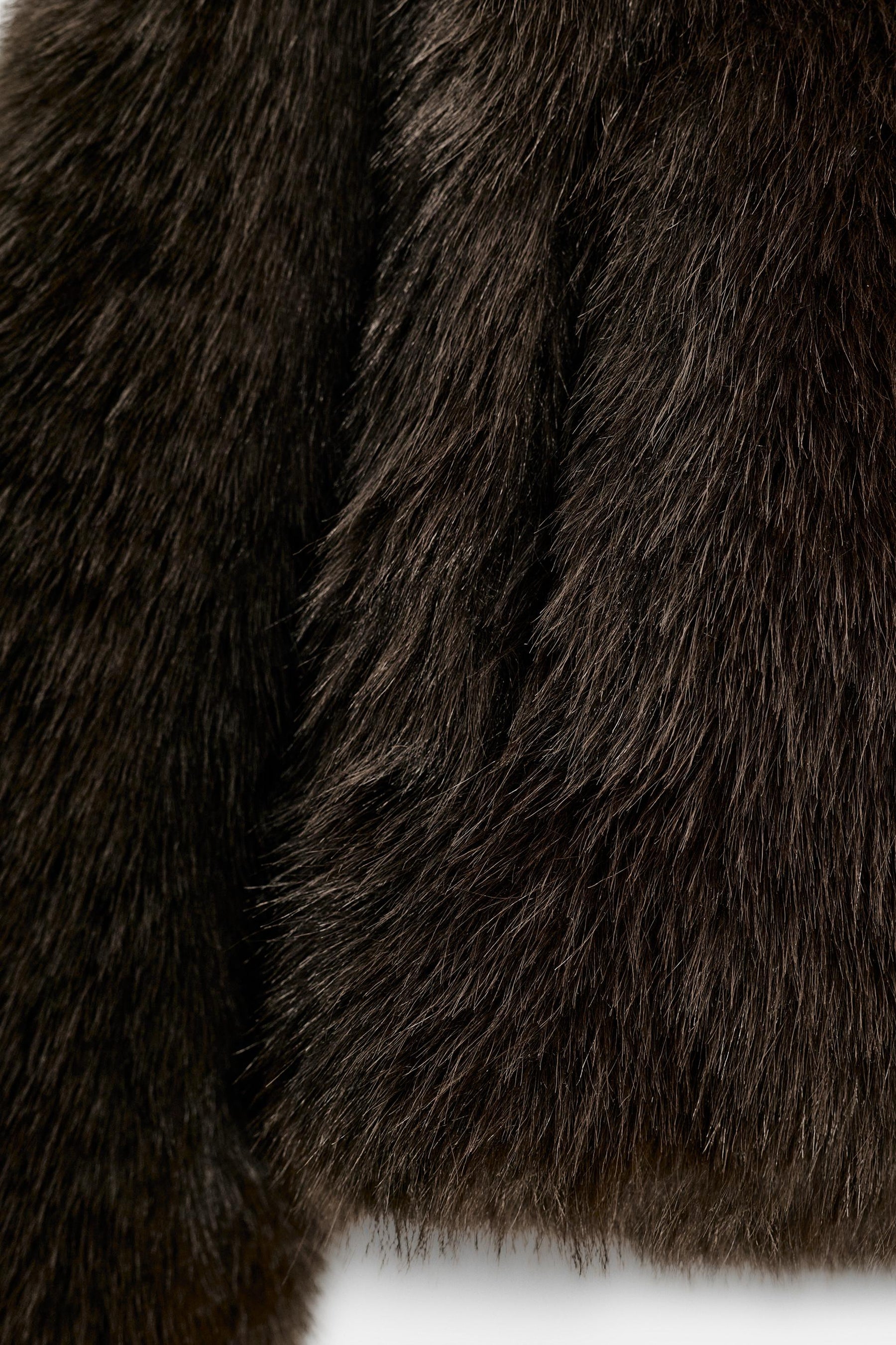 SHORT FAUX FUR COAT - Image 4