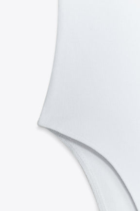 Gerippter Body