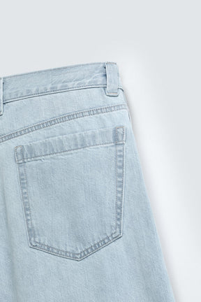 PLEATED RELAXED FIT DENIM BERMUDA SHORTS - Image 10