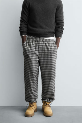 RELAXED FIT TEXTURED TROUSERS - Image 2
