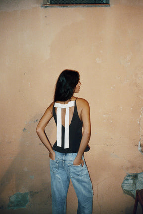 Bluse mit Schleife am Rücken